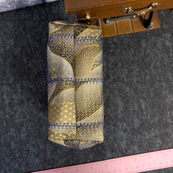 Handmade Quilted Cosmetic Bag - Picture 6 of 8